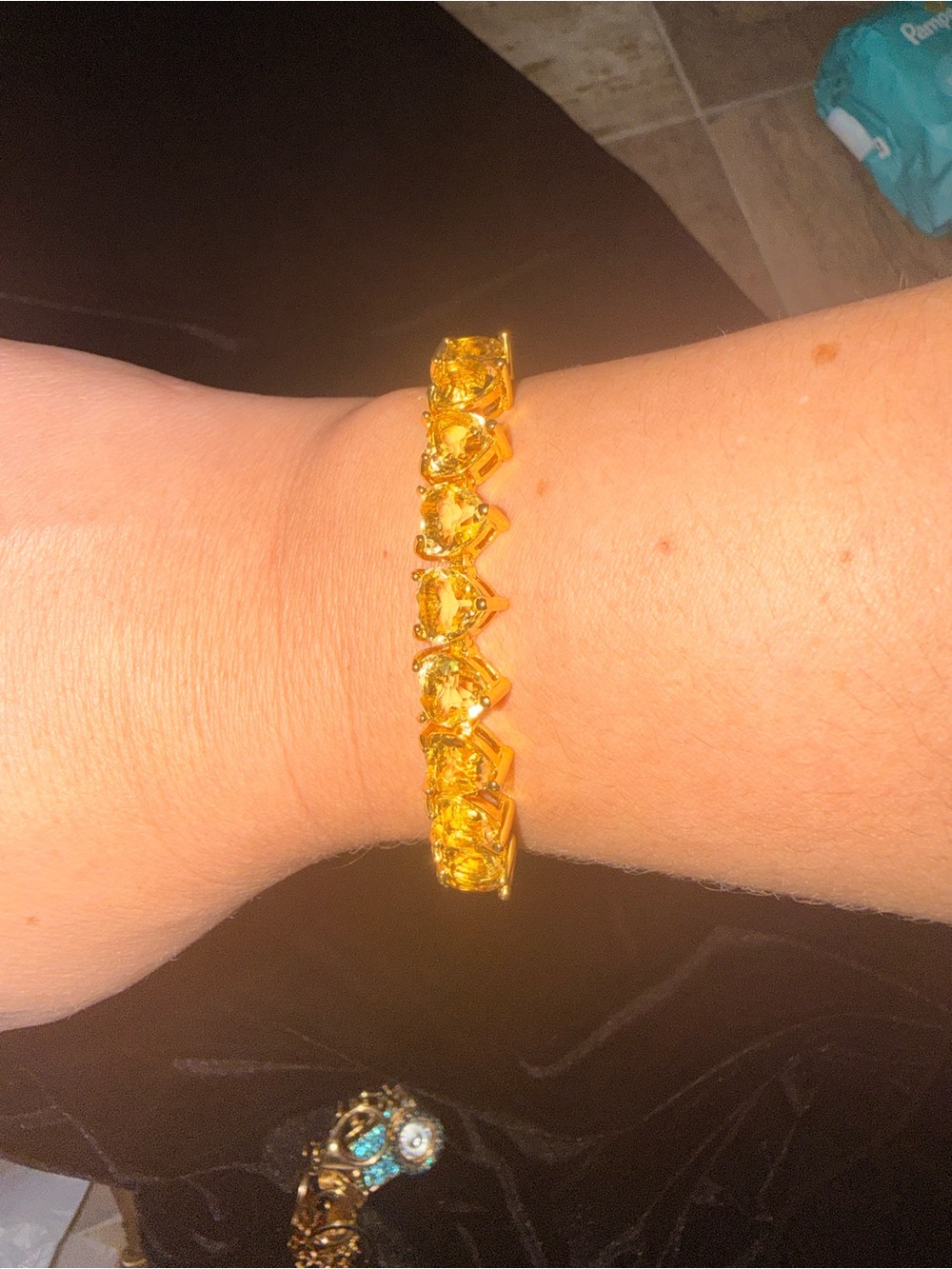 Gold Heart-Link Bracelet - Women Jewelry